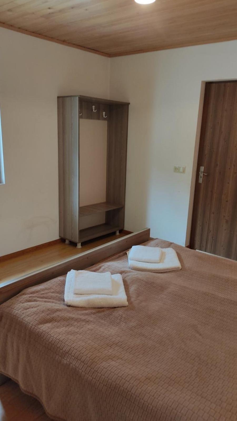 Guesthouse Mabu - 4 Newly Built Rooms In The Heart Of Mestia Exterior photo